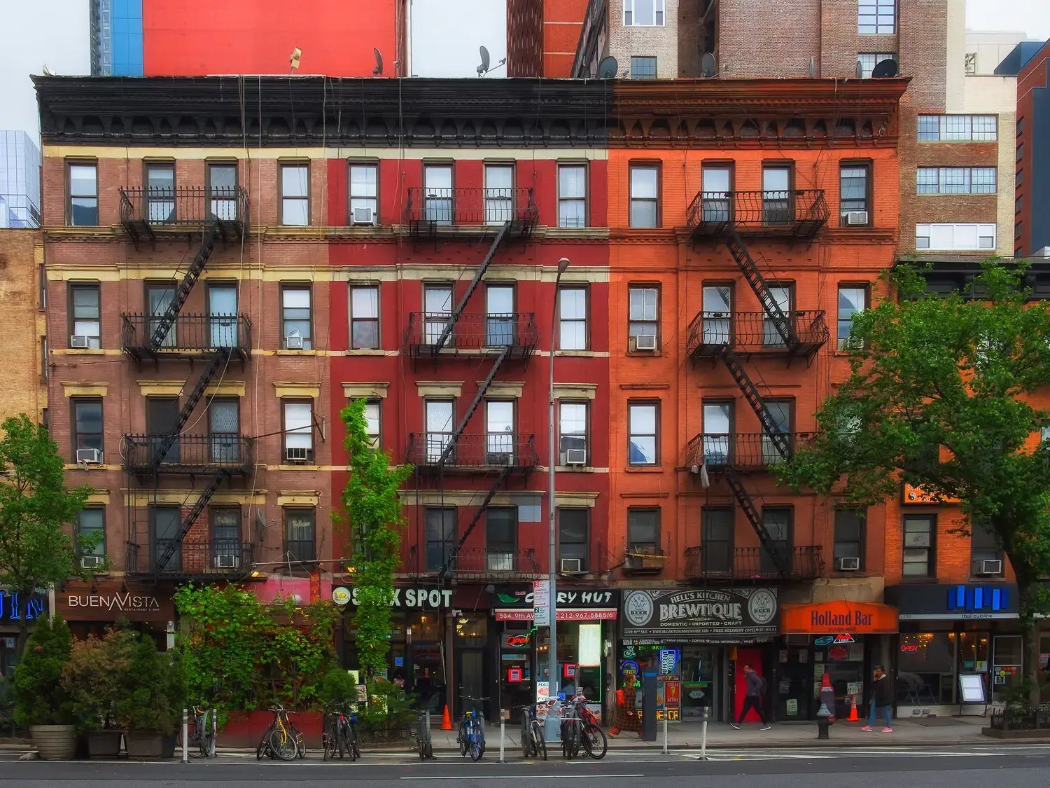 Hell's Kitchen - Image by eric laudonien / Shutterstock.com