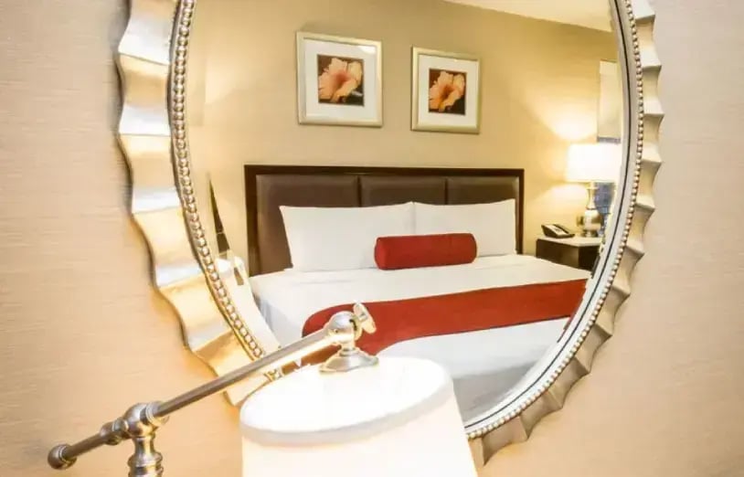 Standard king hotel room