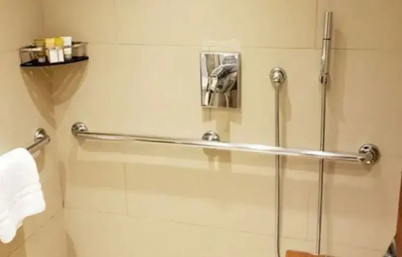 Double accessible hotel room
