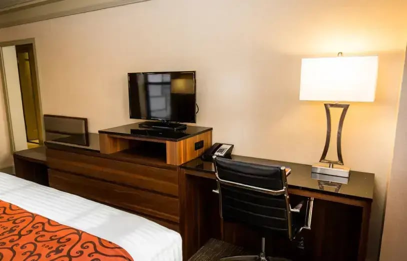 Superior queen hotel room