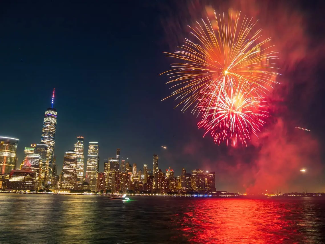 July 4th Fireworks in NYC - Image by Kit Leong / Shutterstock.com