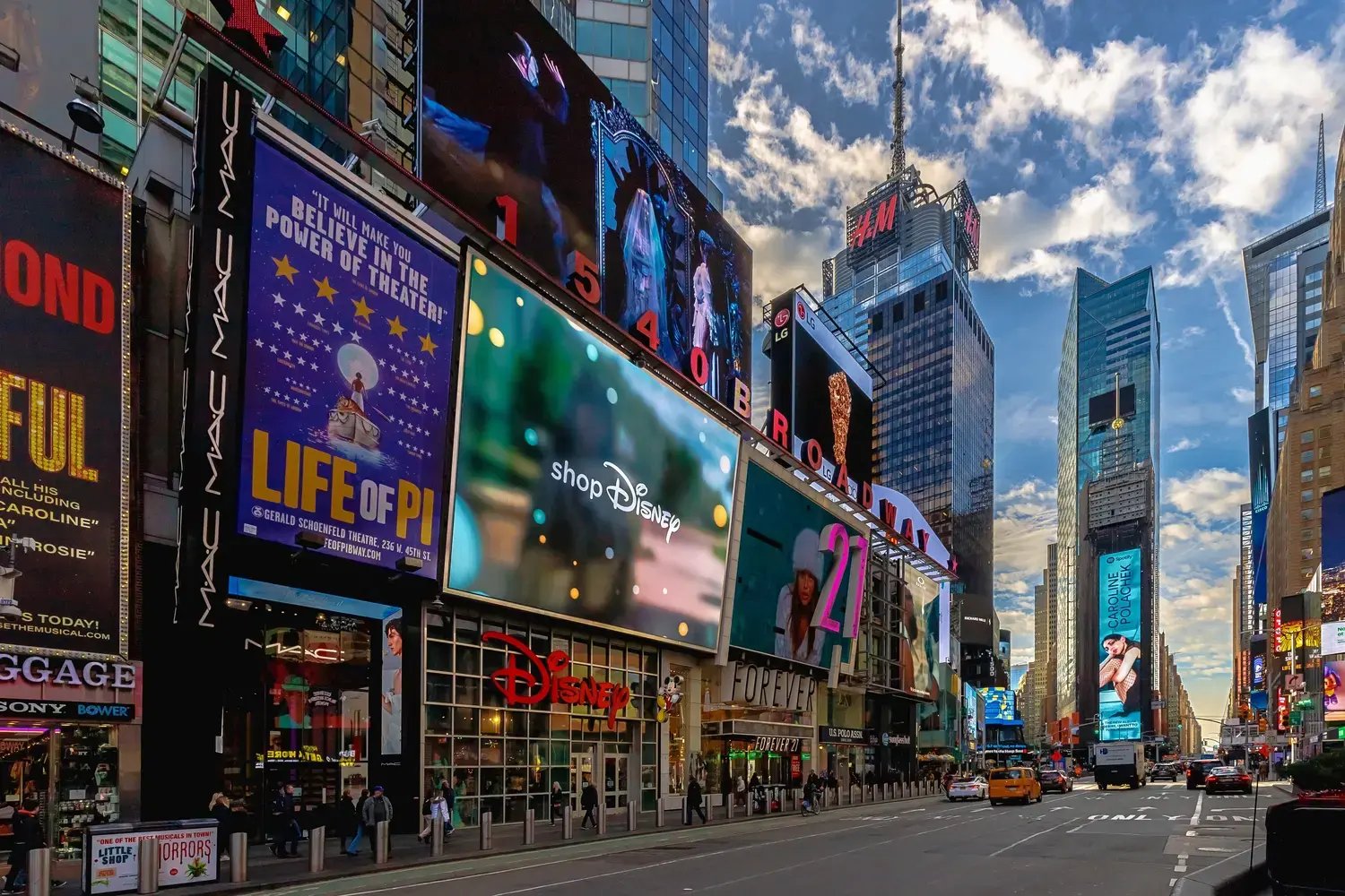 Times Square - Image by Pierre-Olivier / Shutterstock.com