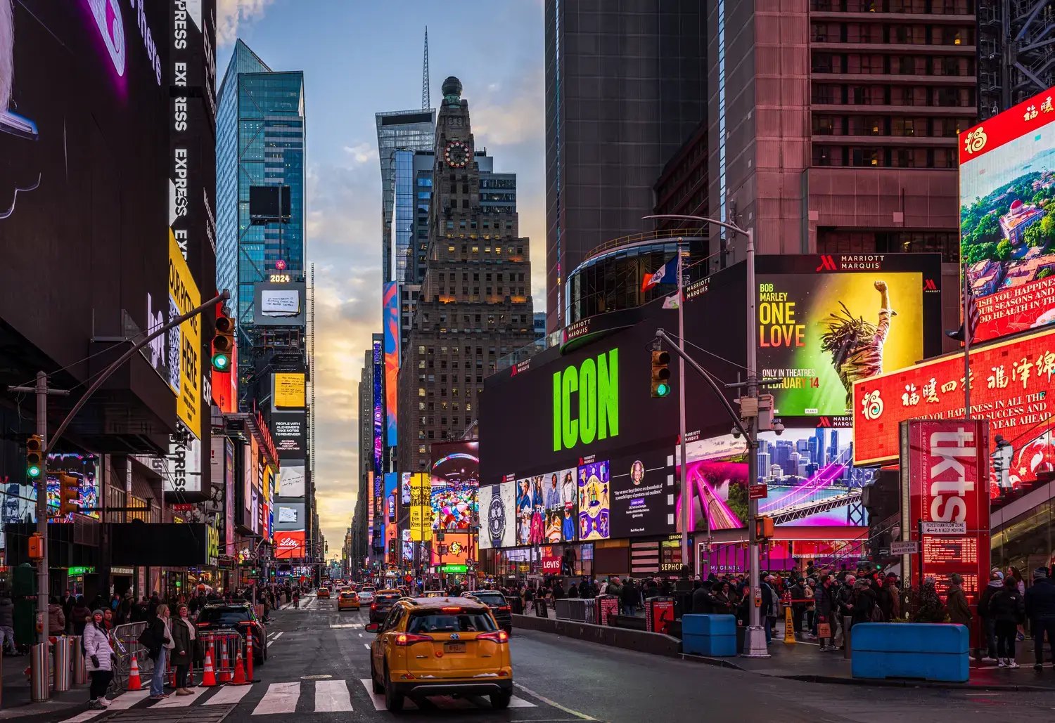 Times Square - Image by Maarten Schurink / Shutterstock.com