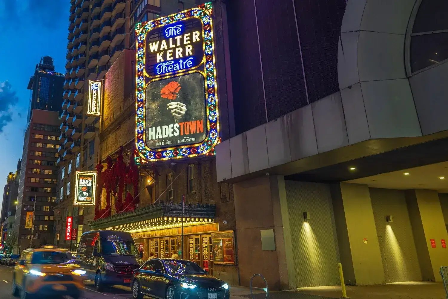 Hotel near Walter Kerr Theatre - Image by Mulevich / Shutterstock.com